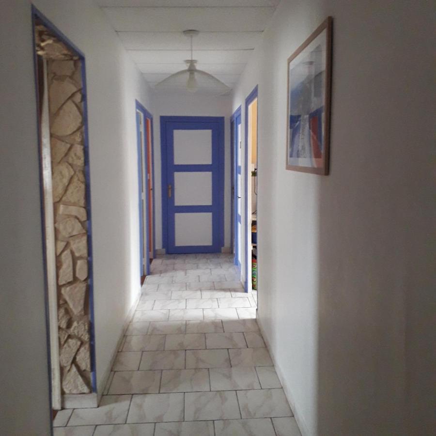 Chambre Meublee Au Coeur De Ville - Chez L'Habitant Le Creusot Exterior foto